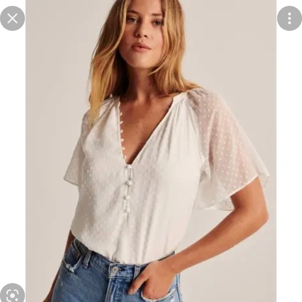 NWT Abercrombie & Fitch short sleeve white clip dot bodysuit size medium